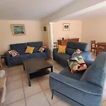 L'escapade, Rural En Ville! Famille, Amis, Travail Feriehus Albi